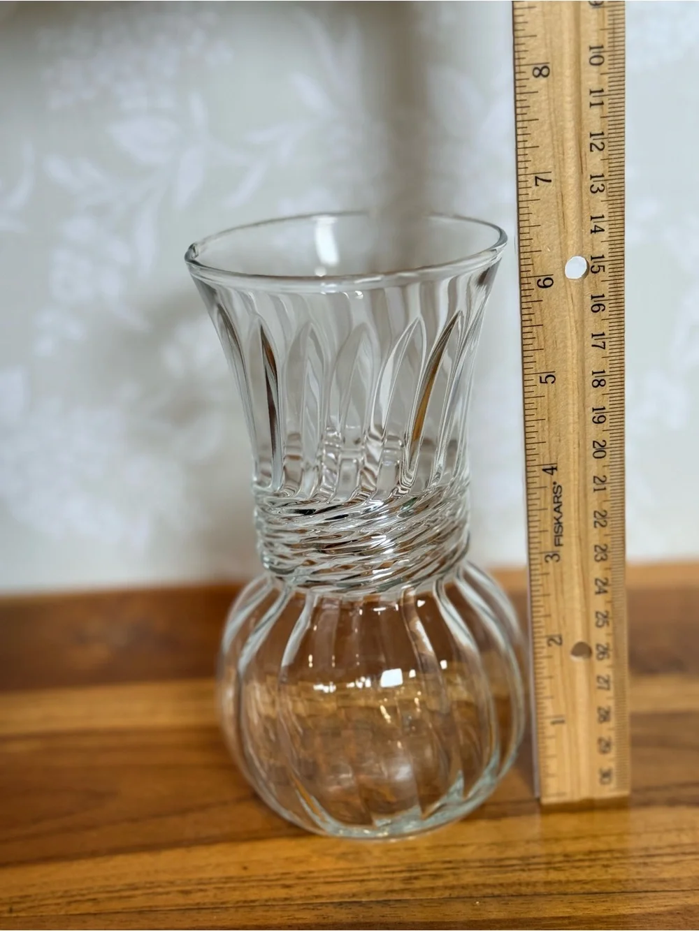 Vintage Anchor Hocking Glass Vase - Swirled Rope Clear Design